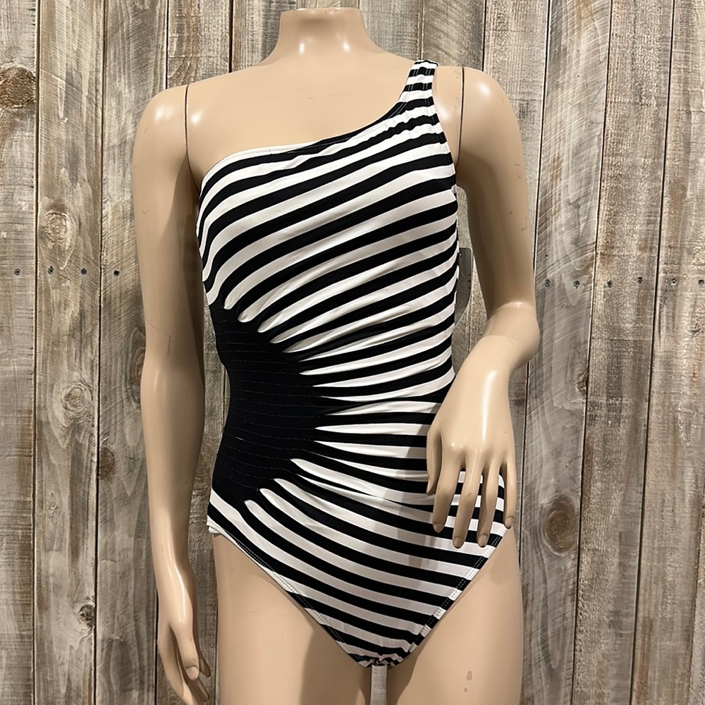 NWT Anne Cole Signature One Piece One Shoulder Swimsuit
